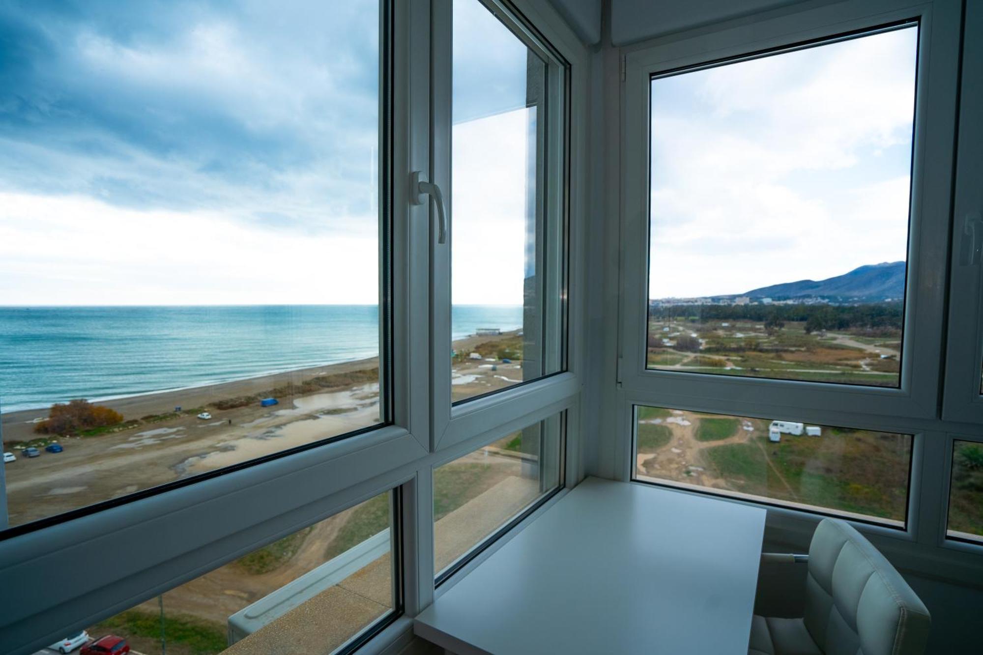 מאלגה Sunstay Guadalmar Loft Seaview מראה חיצוני תמונה